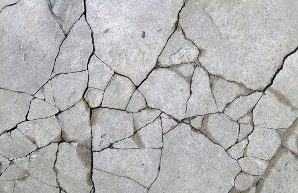 Cost of Concrete Crack Repair in Lake Zurich