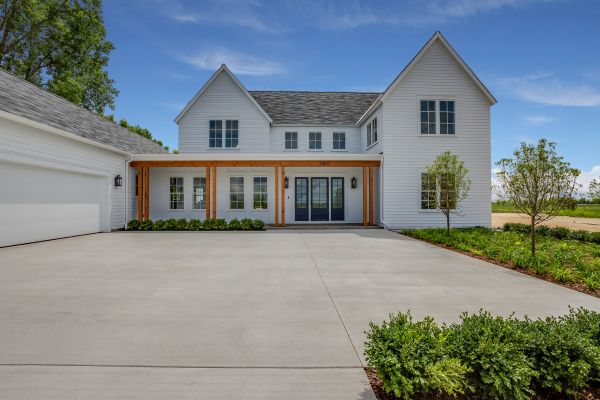 Cost of Driveway Refinishing in Lake Zurich
