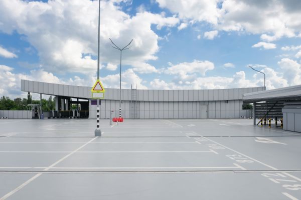Cost of Concrete Parking Lot Repair in Lake Zurich