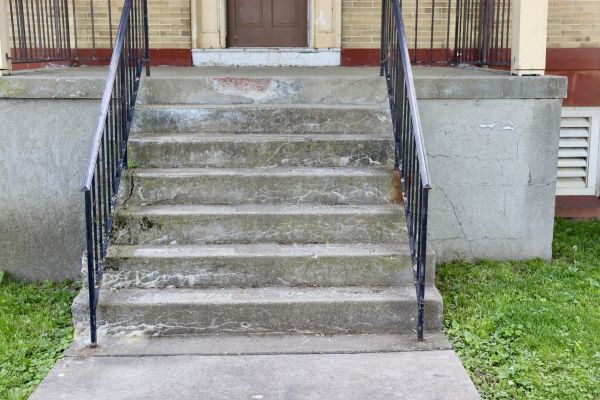 Cost of Staircase Concrete Repair in Lake Zurich