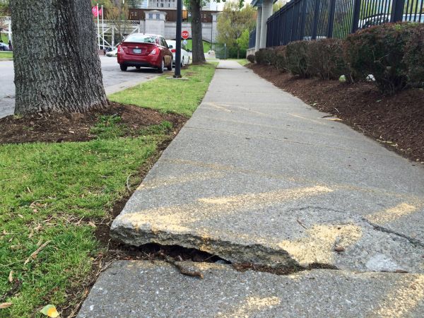 Cost of Cement Sidewalk Repair in Lake Zurich