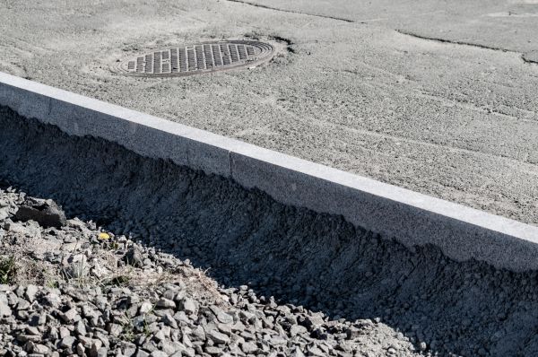 Cost of Sidewalk Curbing Repair in Lake Zurich